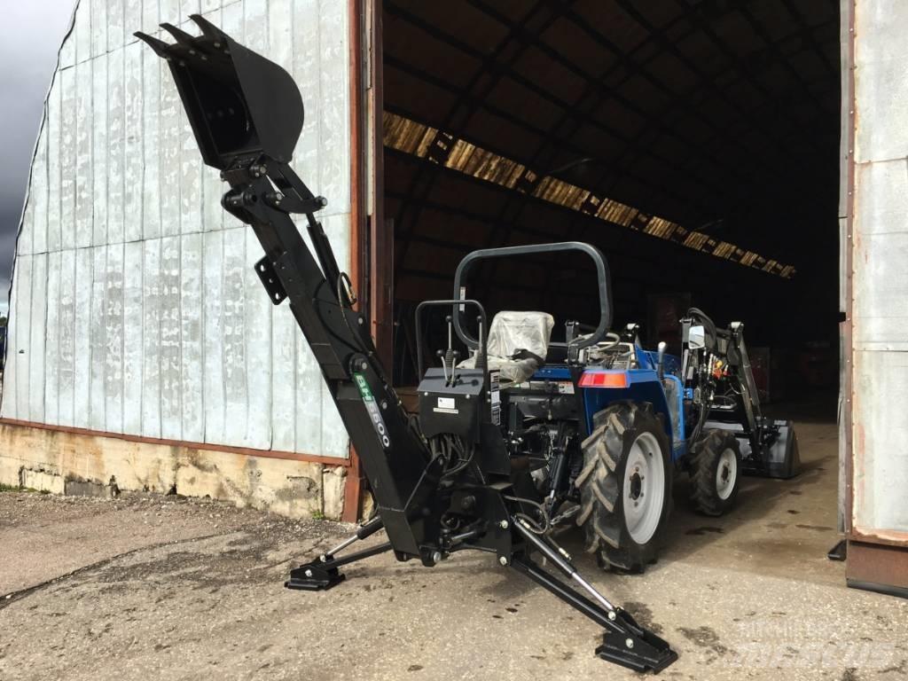  Backhoe BHM5600 Minikaivukoneet < 7t