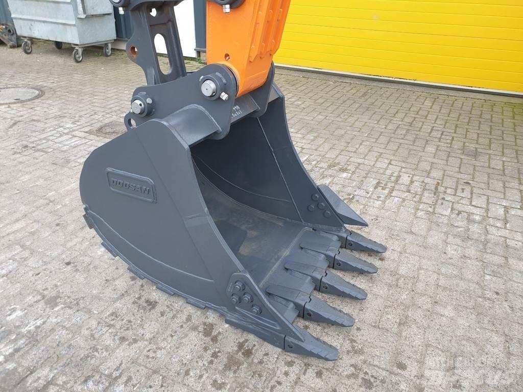 Develon DX140LC Telakaivukoneet