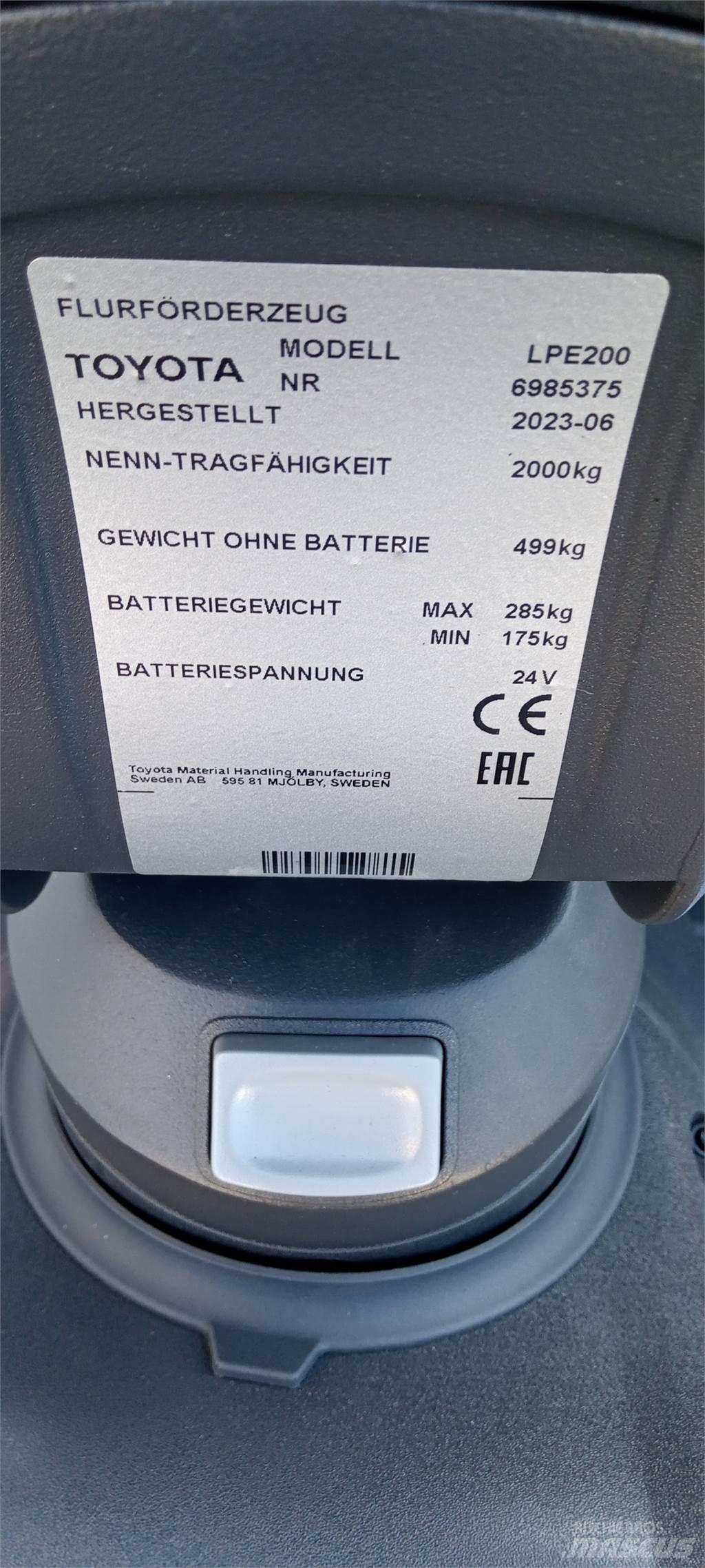 Toyota LPE200 Lavansiirtotrukit