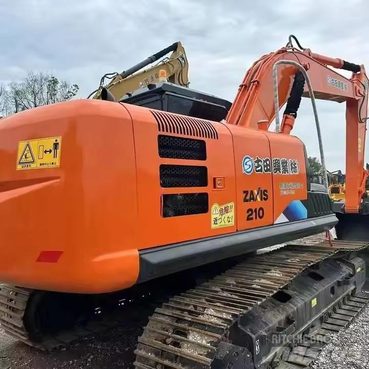 Hitachi ZX210 Telakaivukoneet