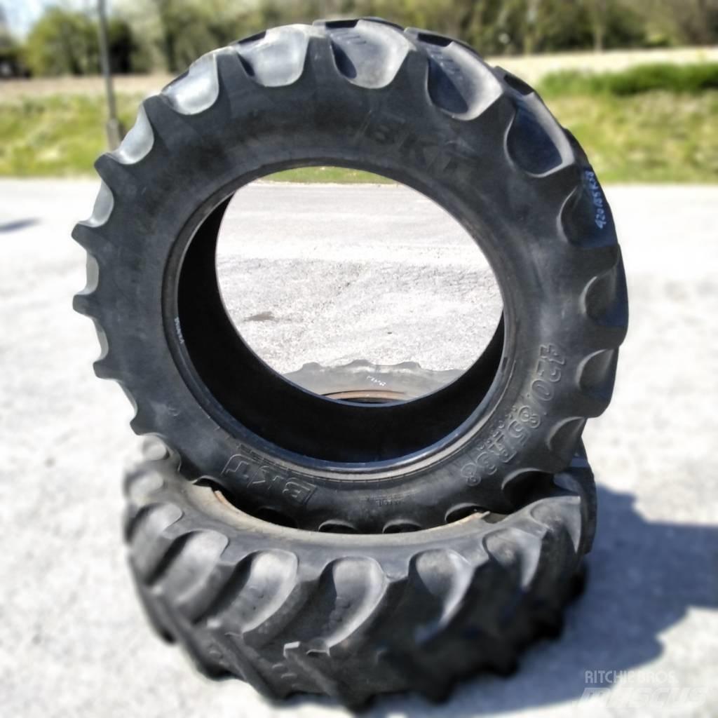 BKT 420/85R38 Renkaat ja vanteet