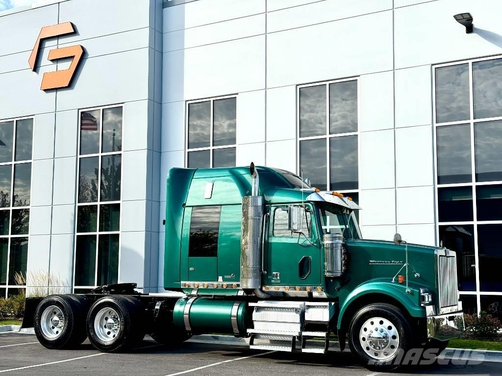 Western Star 4900 Vetopöytäautot