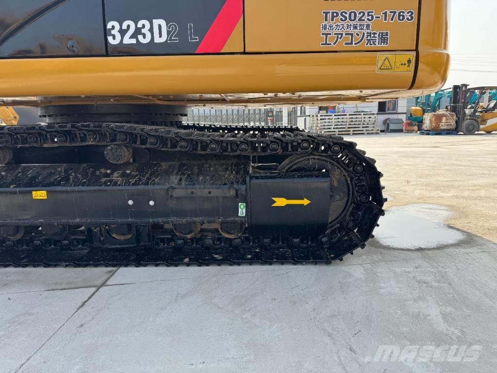 CAT 323D2L Telakaivukoneet