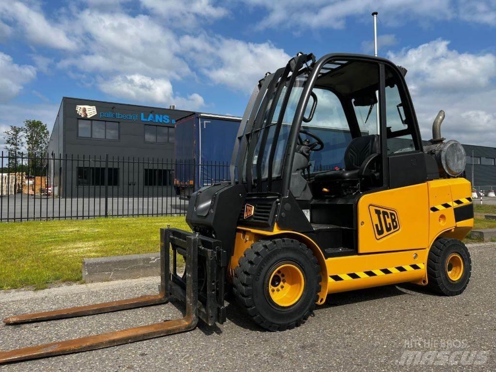JCB TLT30 Teleskooppikuormaajat