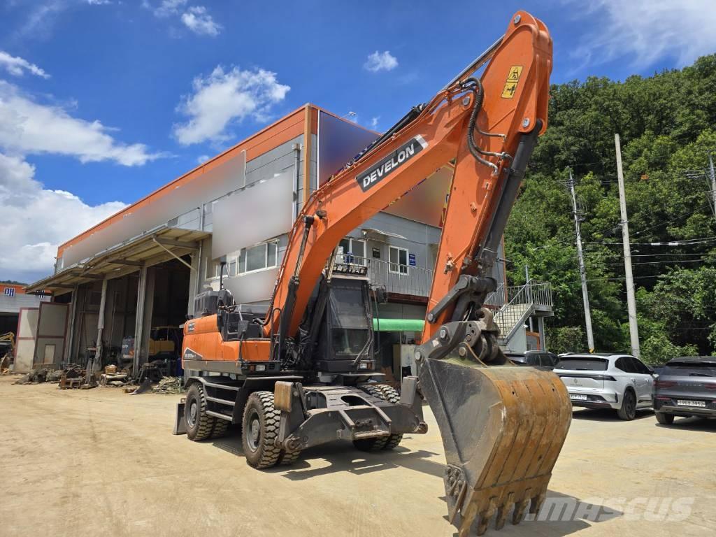 Doosan DX220W-7 Pyöräkaivukoneet