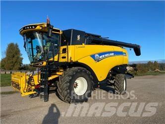 New Holland CX 8.70 Leikkuupuimurit