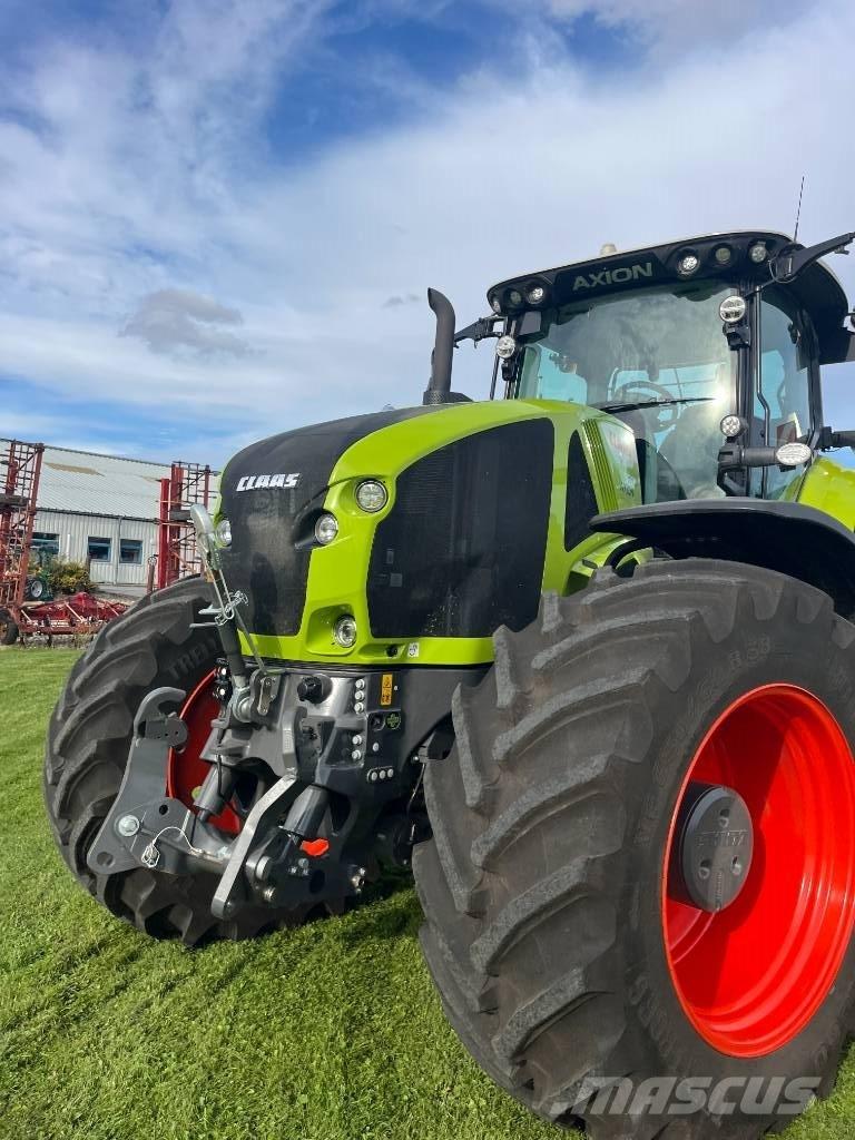 CLAAS AXION 930 Traktorit