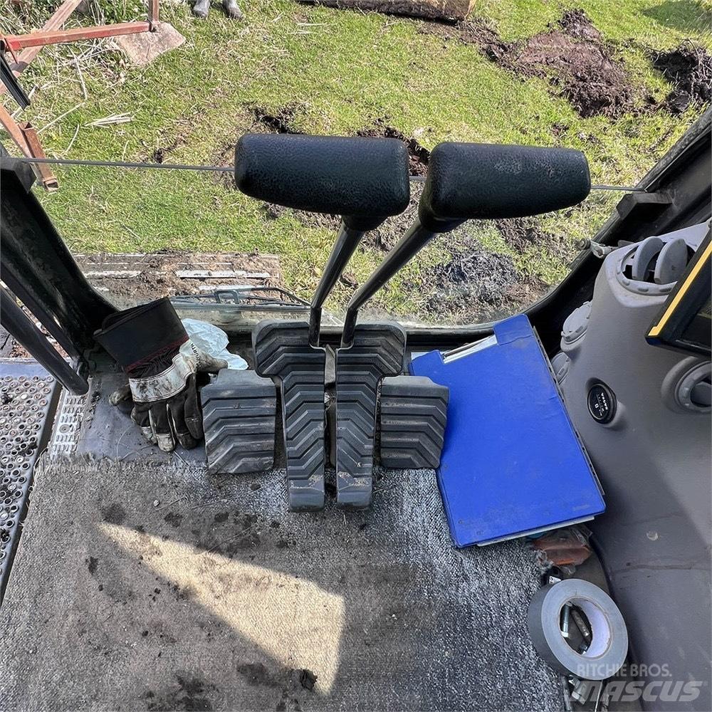 Volvo EC220 EL Telakaivukoneet
