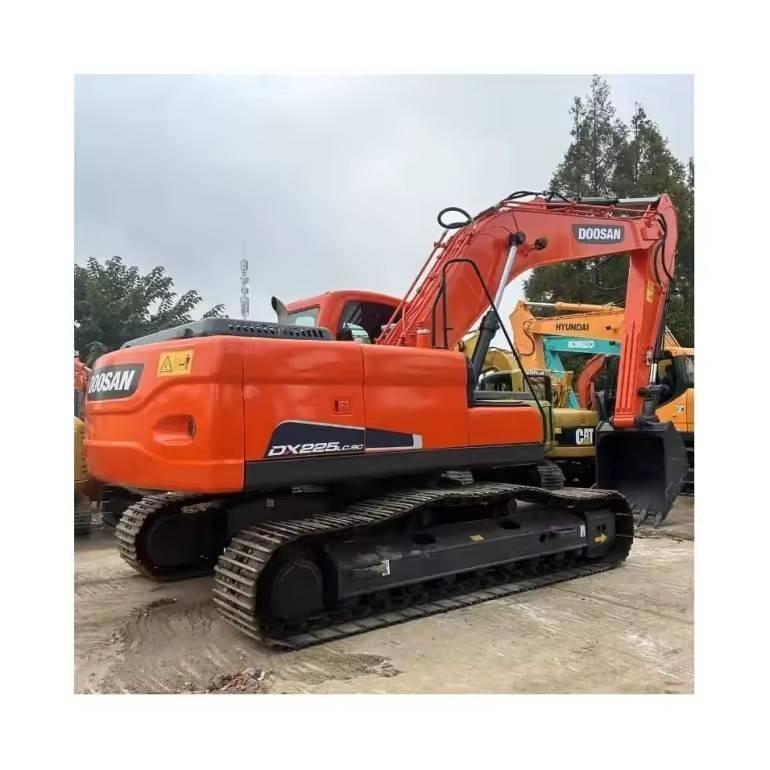Doosan DX 225 LC-9C Telakaivukoneet