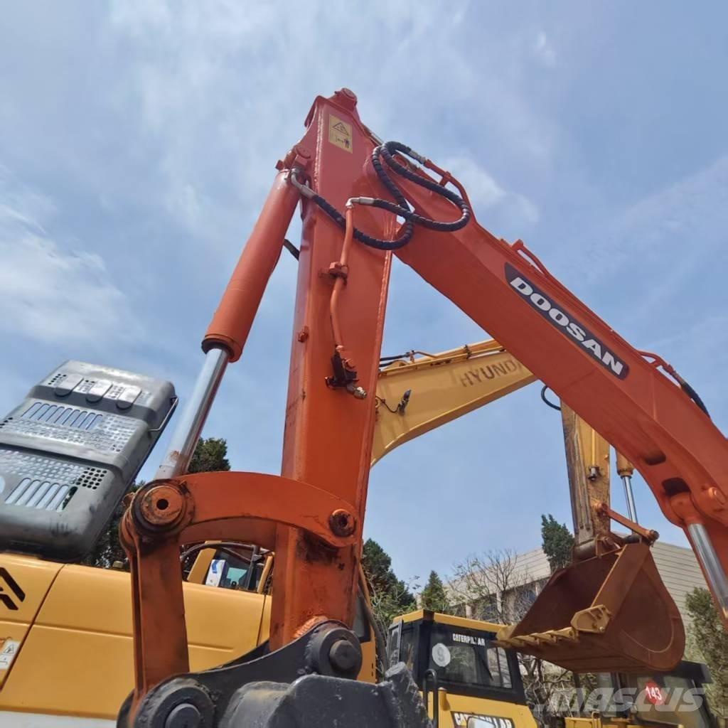 Doosan DH 60-7 Minikaivukoneet < 7t