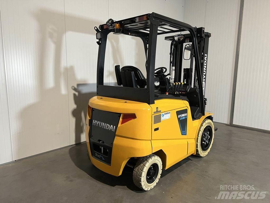 Hyundai 25BE-X Sähkötrukit