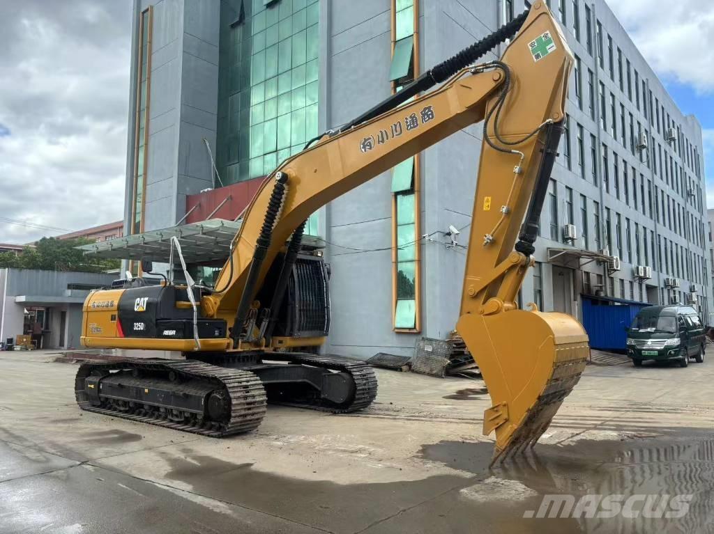 CAT 325 D Telakaivukoneet