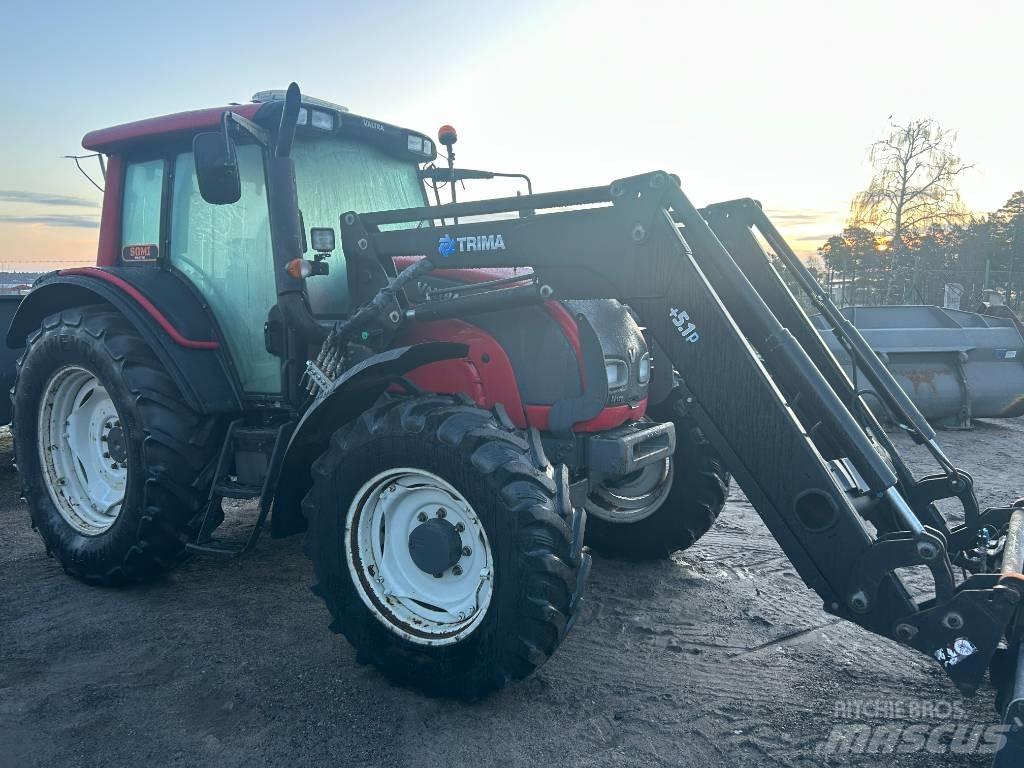 Valtra N 111 Traktorit