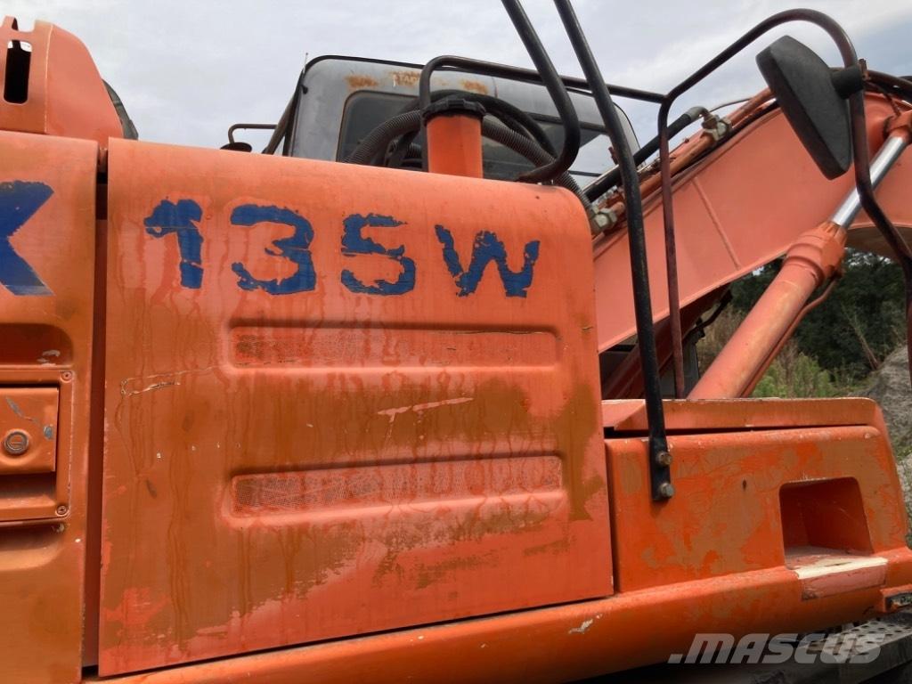Hitachi EX 135 W Pyöräkaivukoneet