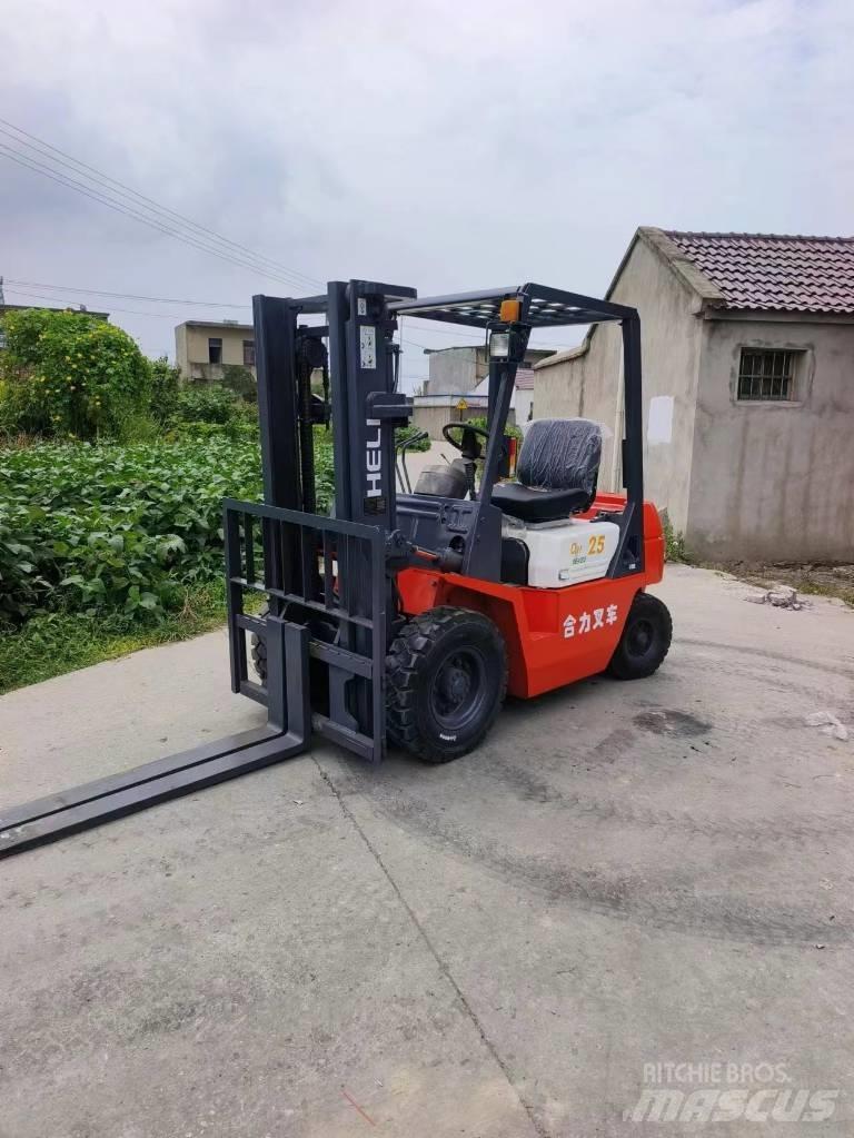 Heli FD 25 Dieseltrukit