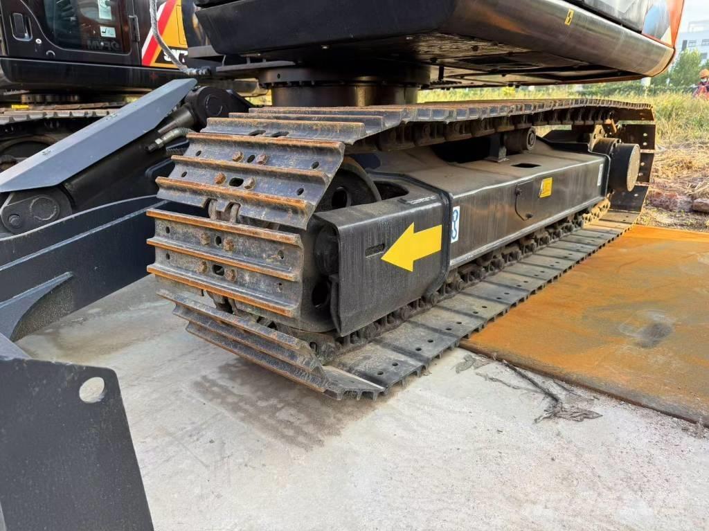 Hitachi 70 Telakaivukoneet