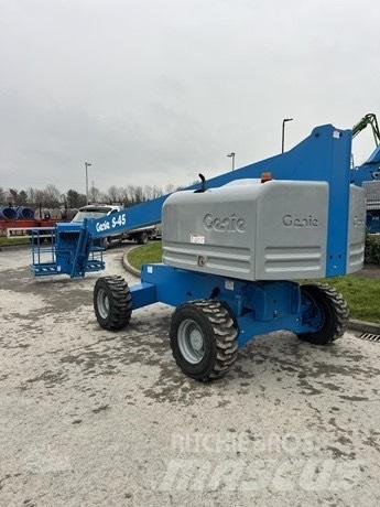 Genie S 45 Teleskooppipuominostimet