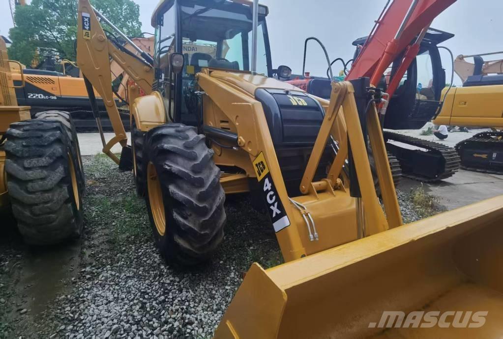 JCB 4 CX Kaivurikuormaajat