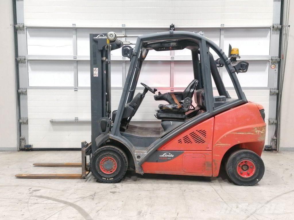 Linde H25D-02 Dieseltrukit