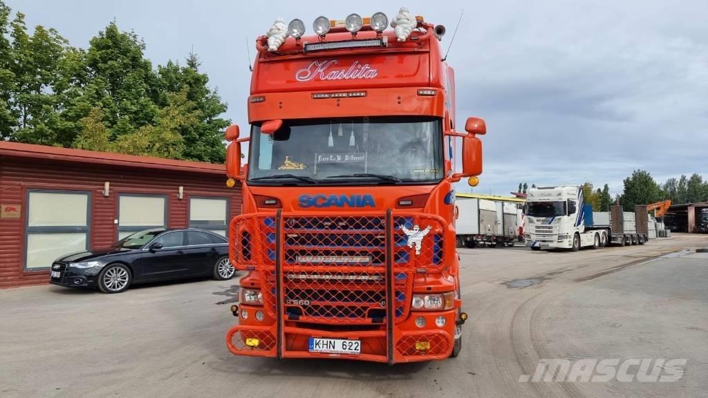 Scania R 560 Vetopöytäautot