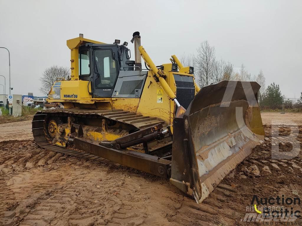 Komatsu D85PX-15 Telaketjupuskutraktorit