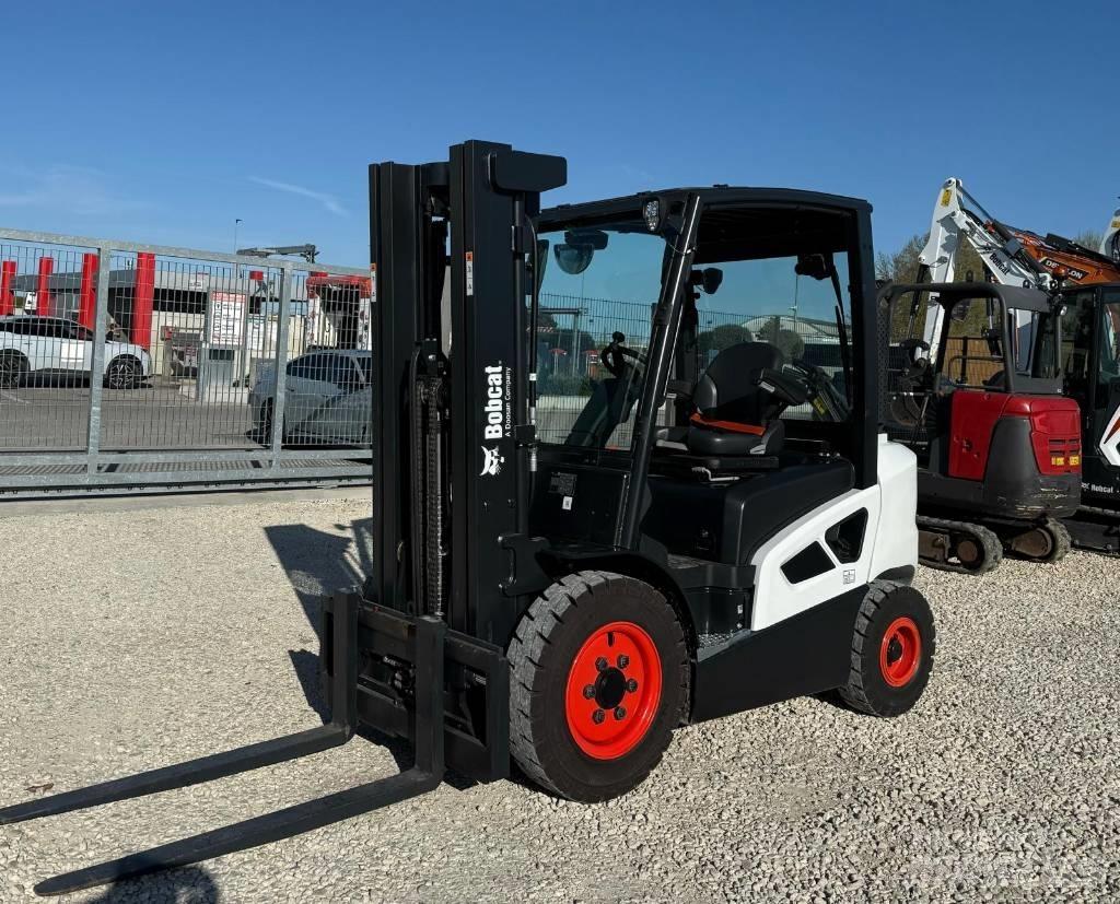 Bobcat D 25 S-9 Dieseltrukit