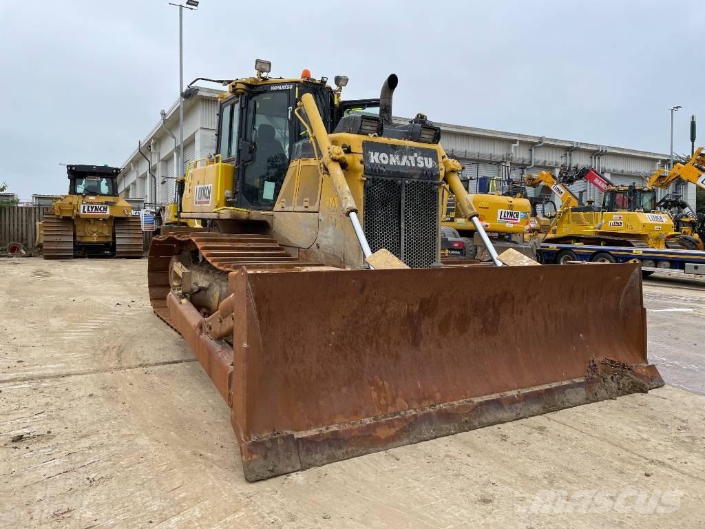 Komatsu D 65 PX-18E0 Telaketjupuskutraktorit