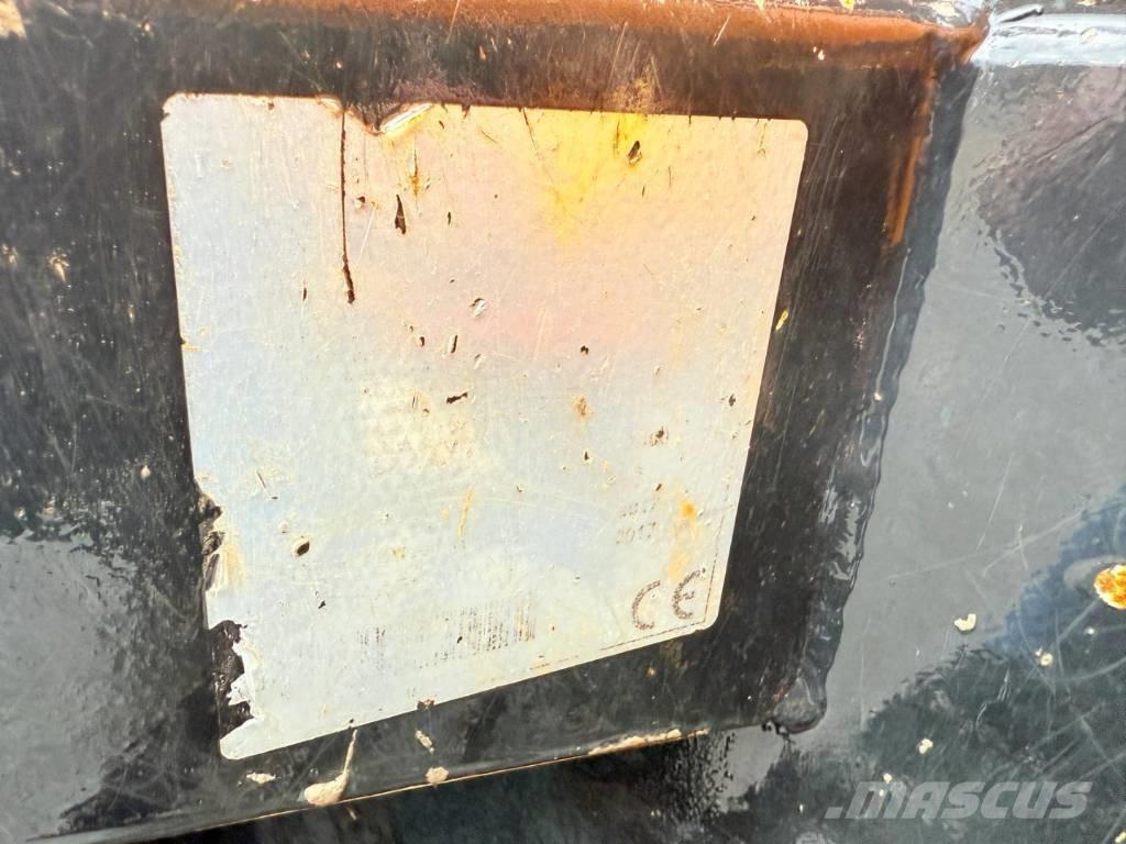 JCB 6 T Minidumpperit