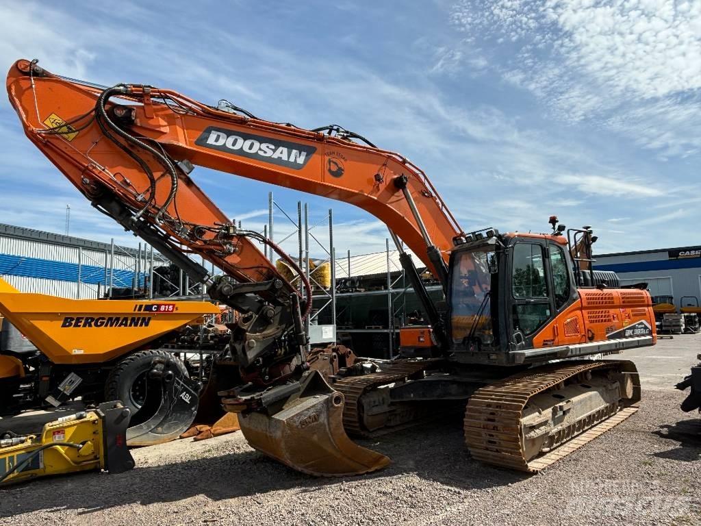 Doosan DX 300 LC-7 Telakaivukoneet