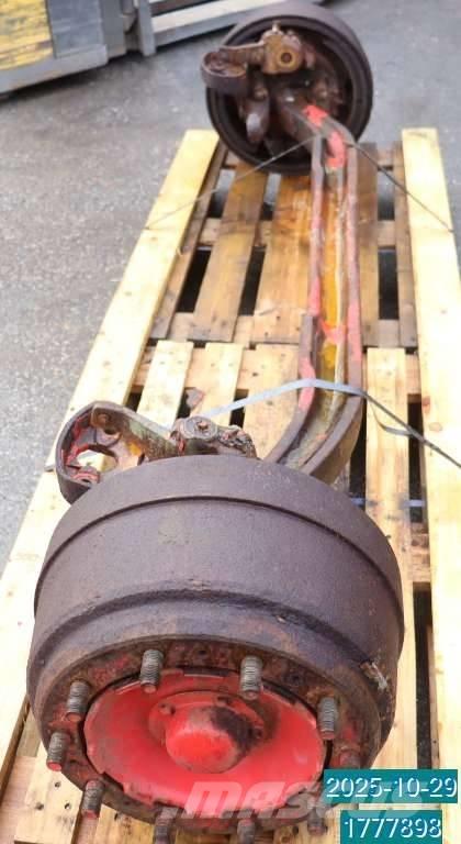 Scania P 82 M Akselit