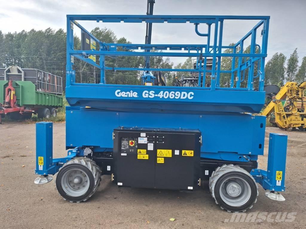 Genie GS-4069 DC Saksilavat