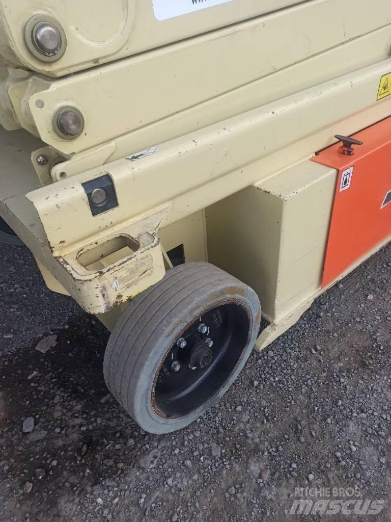 JLG 10 RS Saksilavat