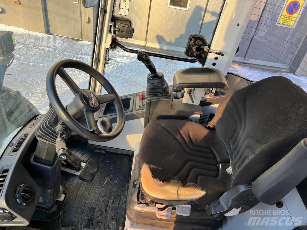 CLAAS Torion 956 Pyöräkuormaajat