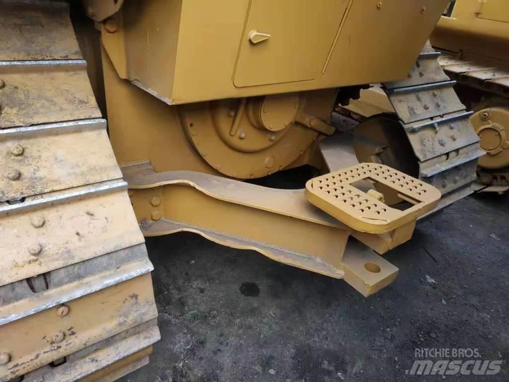 CAT D 5 M Telaketjupuskutraktorit