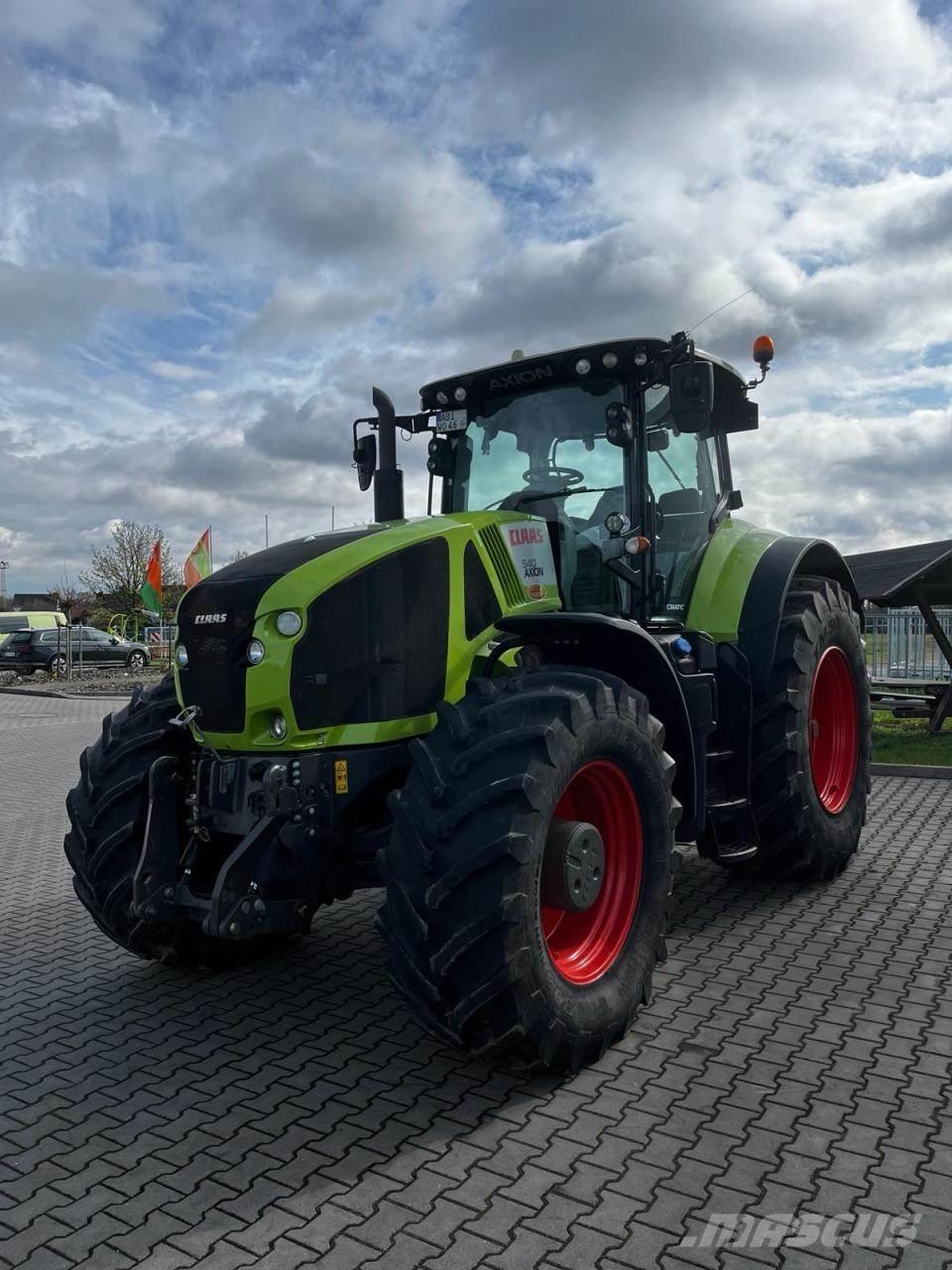 CLAAS Axion 940 Traktorit