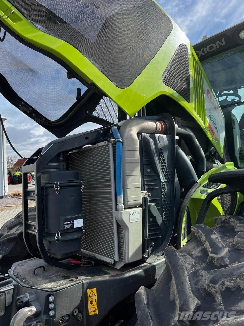 CLAAS Axion 940 Traktorit