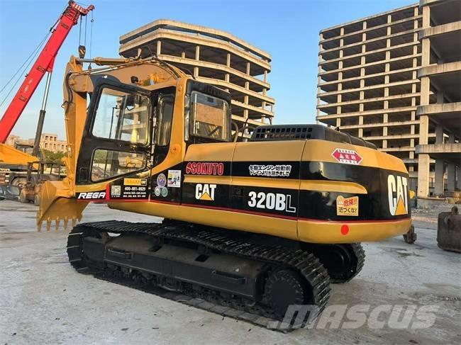 CAT 320 B Telakaivukoneet