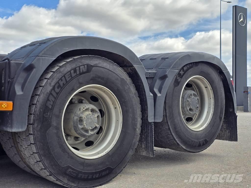 Volvo FH 540 80Ton Vetopöytäautot