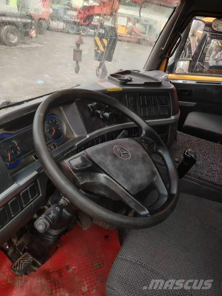 Sany STC1300C8 Mobiilinosturit
