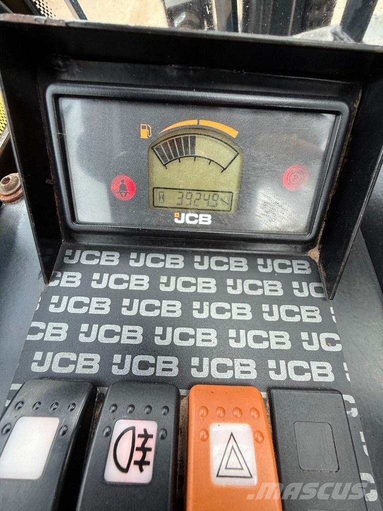 JCB 930-4 Maastotrukit