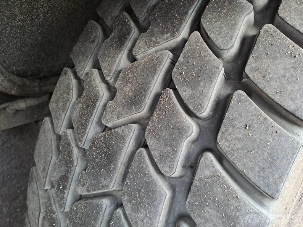 Grove GMK5220 Mobiilinosturit