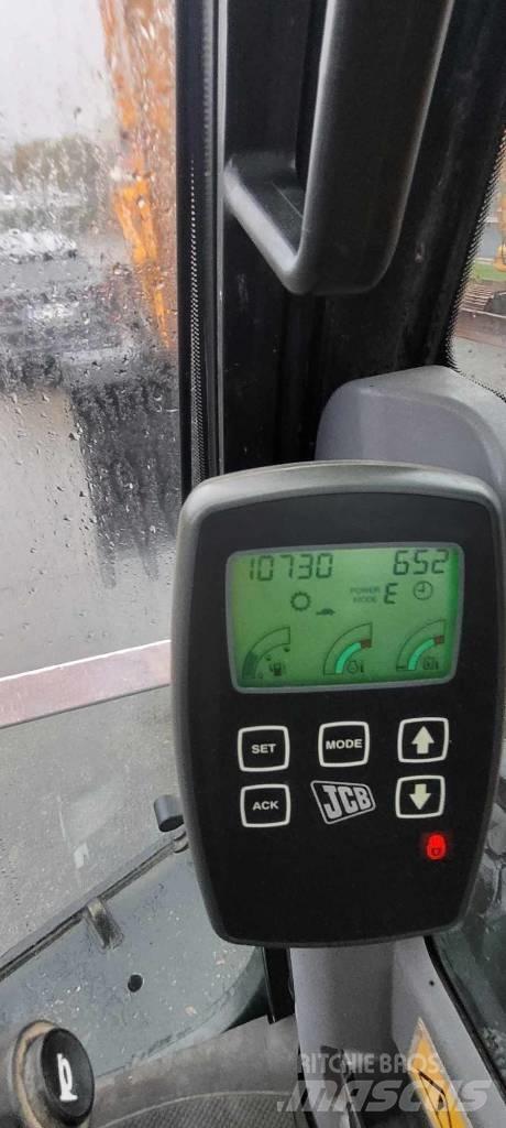 JCB JS 145 W Pyöräkaivukoneet