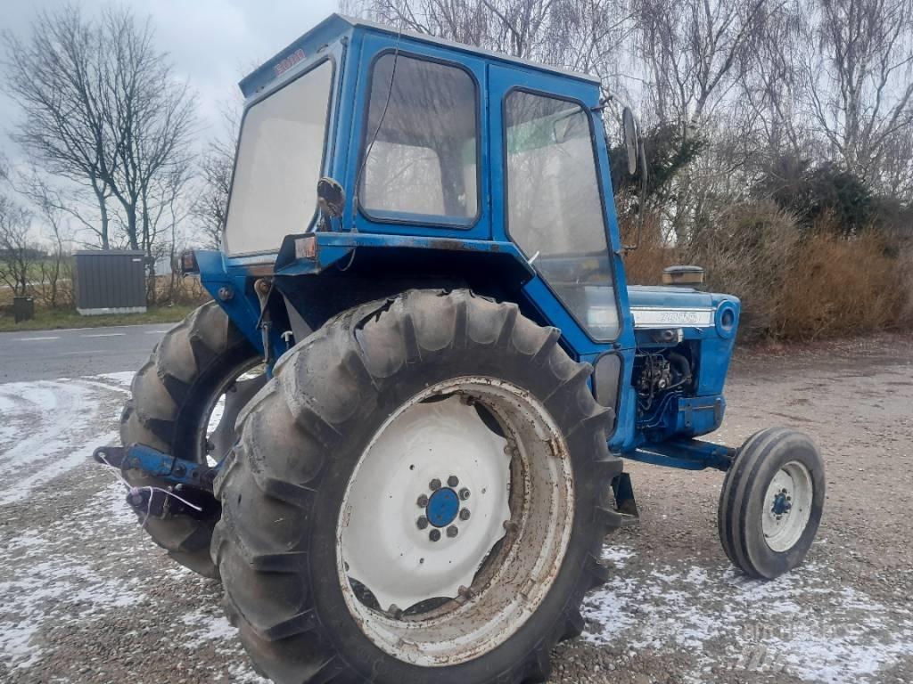 Ford 7000 Dual power Traktorit