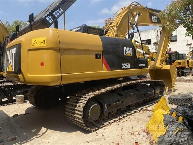 CAT 325 D Telakaivukoneet