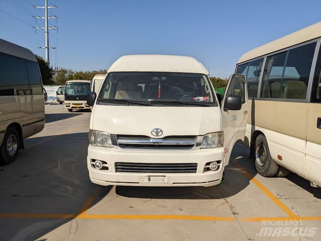Toyota Hiace Linjaliikennebussit