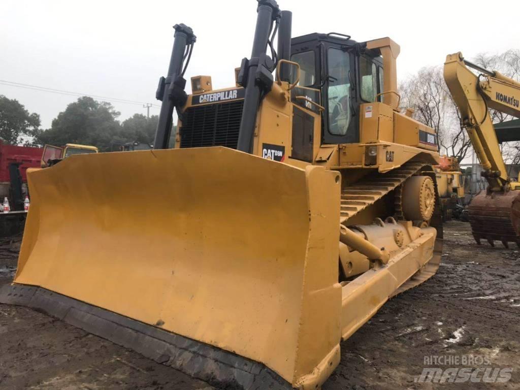 CAT D8N Telaketjupuskutraktorit