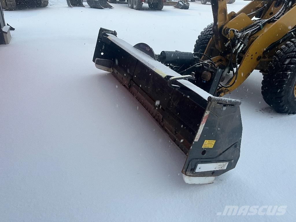 CAT 908 / Myyty, Sold Pyöräkuormaajat