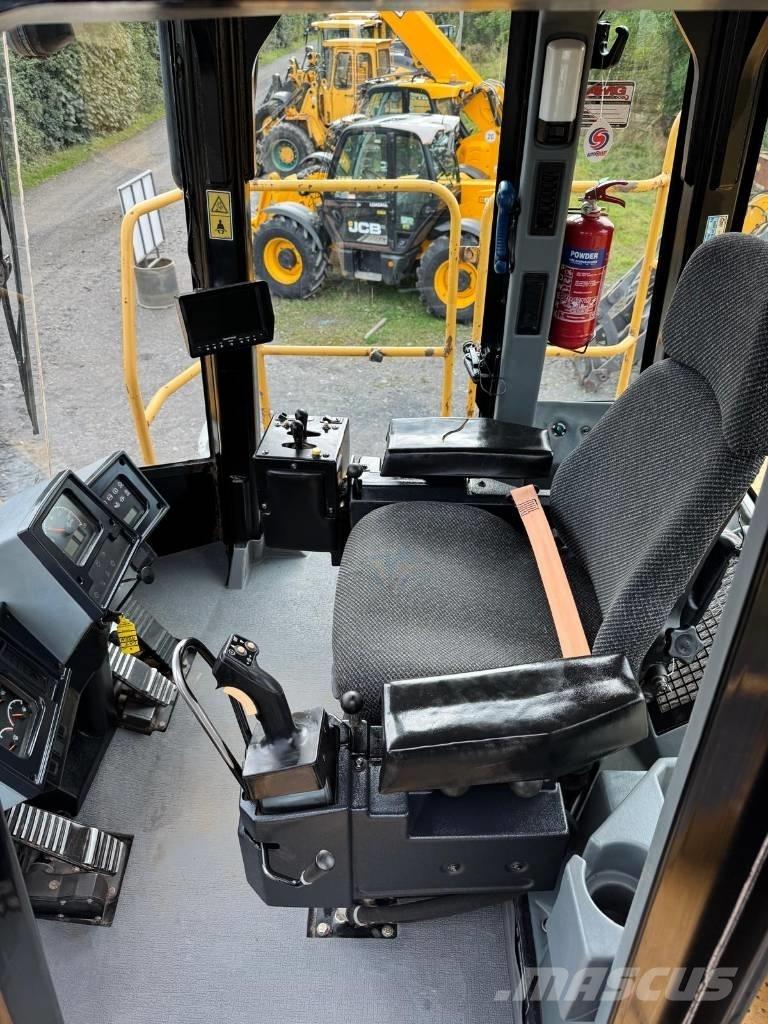CAT 988 H Pyöräkuormaajat