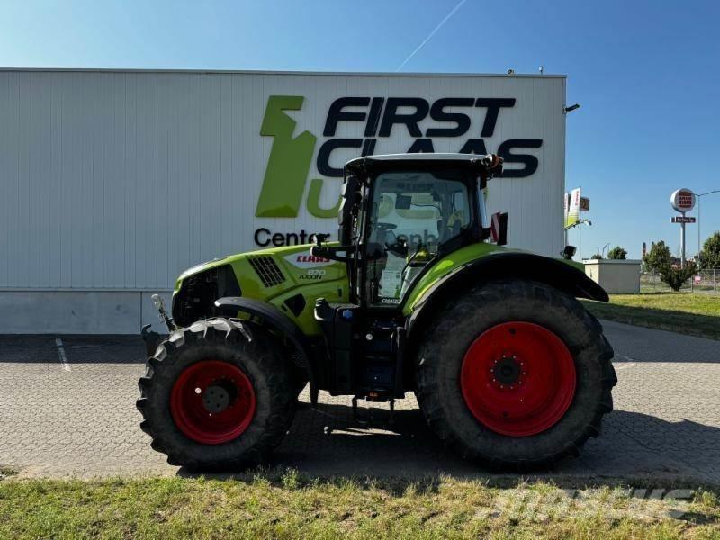 CLAAS AXION 870 Traktorit