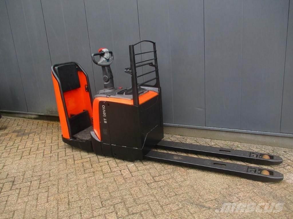 BT LPE 200 Lavansiirtotrukit ajotasolla